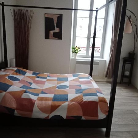 Pounette, Appartement T3 Centre / Thermes Luxeuil Екстер'єр фото